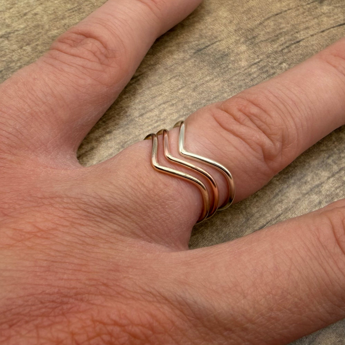 9ct gold wishbone ring close up